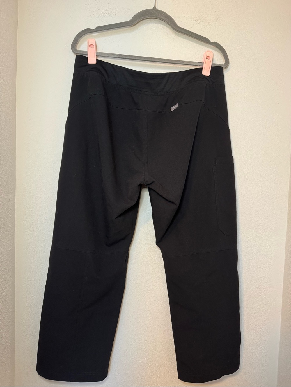 Figs Black Kade Straight-Leg Scrub Pants with Gray Drawstring Petite - Picture 5 of 7